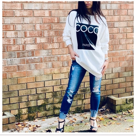 Chic fun graphic sweatshirt - Picture 3 of 5